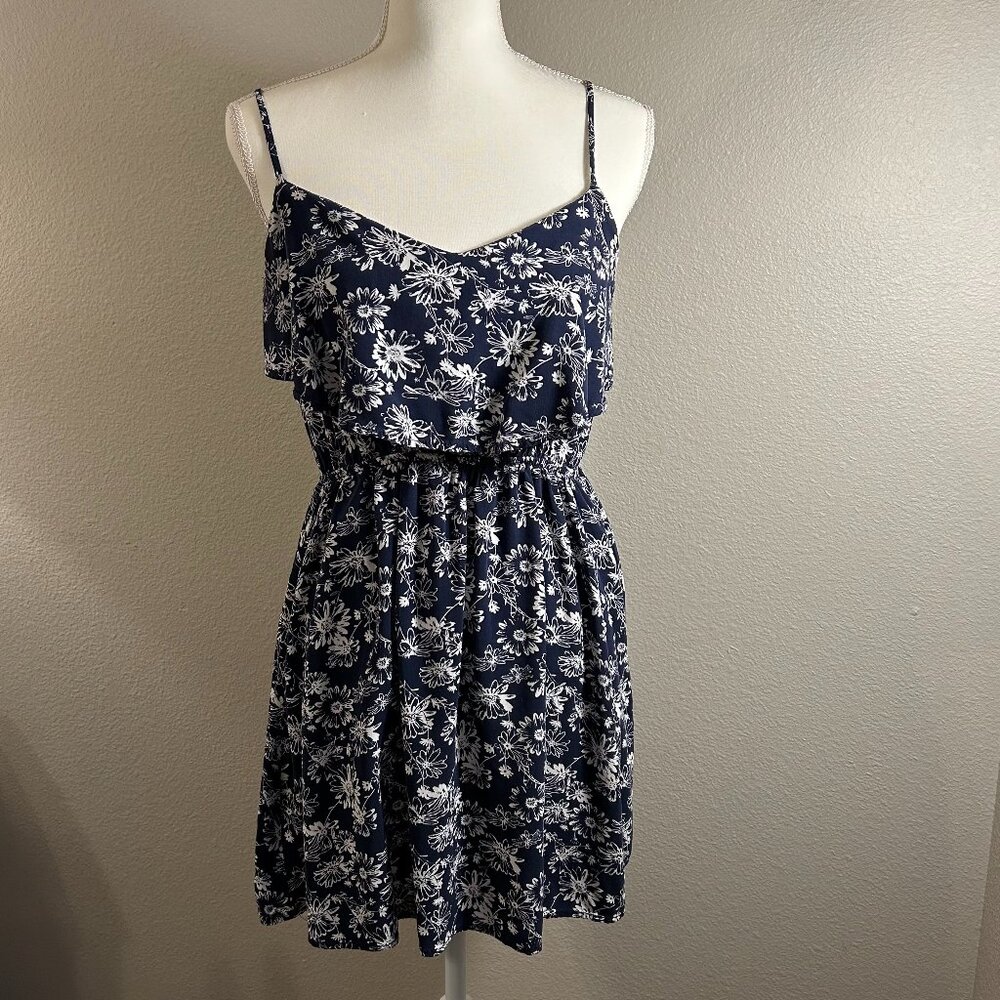 Women's Spring and Summer Navy Blue and White Printed Floral Dress with Ruffle